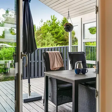 Eeske - 2-5km From The Sea By Interhome *